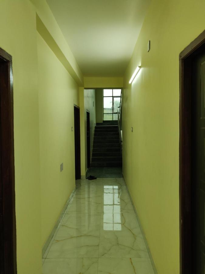 Rishika Guest House And Banquet Calcutta Buitenkant foto